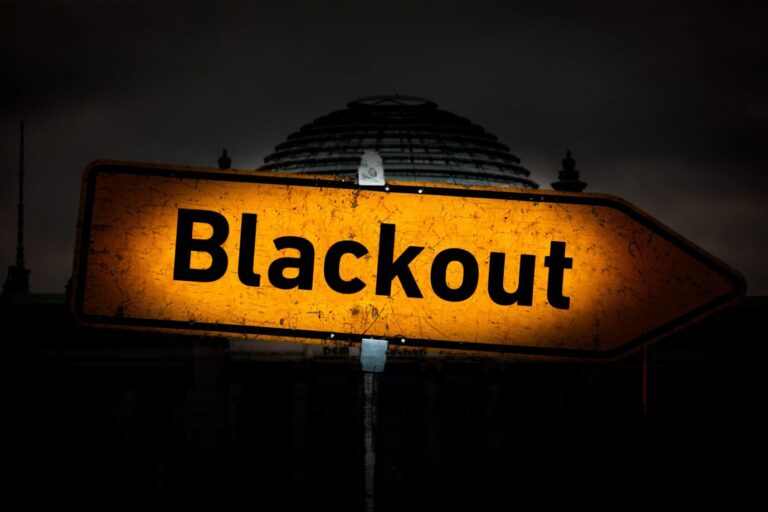Droht durch den Atomausstieg ein Blackout? Die Versorgungssicherheit sei gefährdet, meint die Wirtschaft.