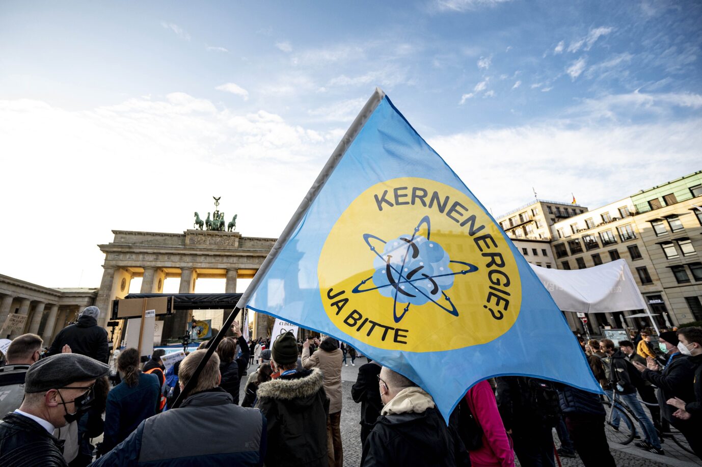 Unter dem Motto „Nuclear wins“ hat der Verein „Nuklearia“ am Samstag deutschlandweit zu Demonstrationen für die Kernkraft aufgerufen Foto: picture alliance/dpa | Fabian Sommer