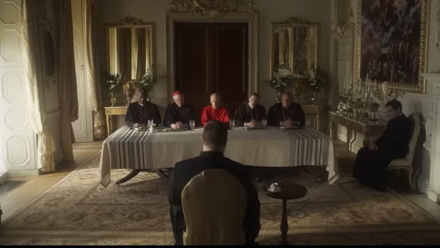 Der Teufelsaustreiber im Verhör: Im Film treibt das Thema Exorzismus den Vatikan um.