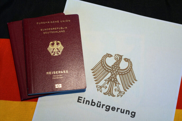 Den deutschen Pass bekommen auch viele Syrer.