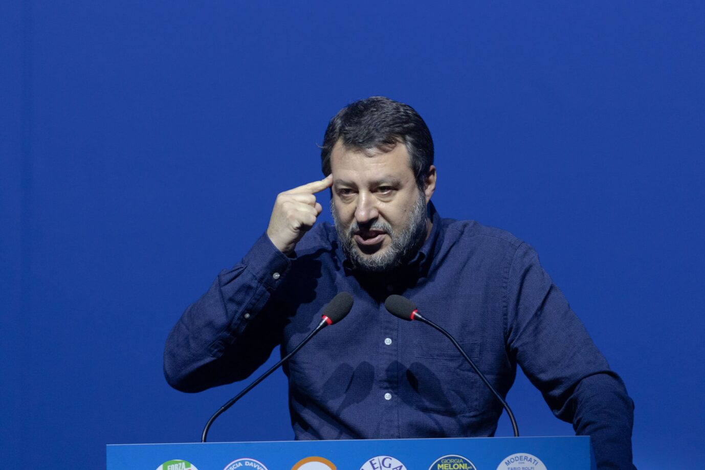 Italiens Verkehrsminister Matteo Salvini ist aufgebracht und will die neue EU-Abgasnorm Euro 7 stoppen.