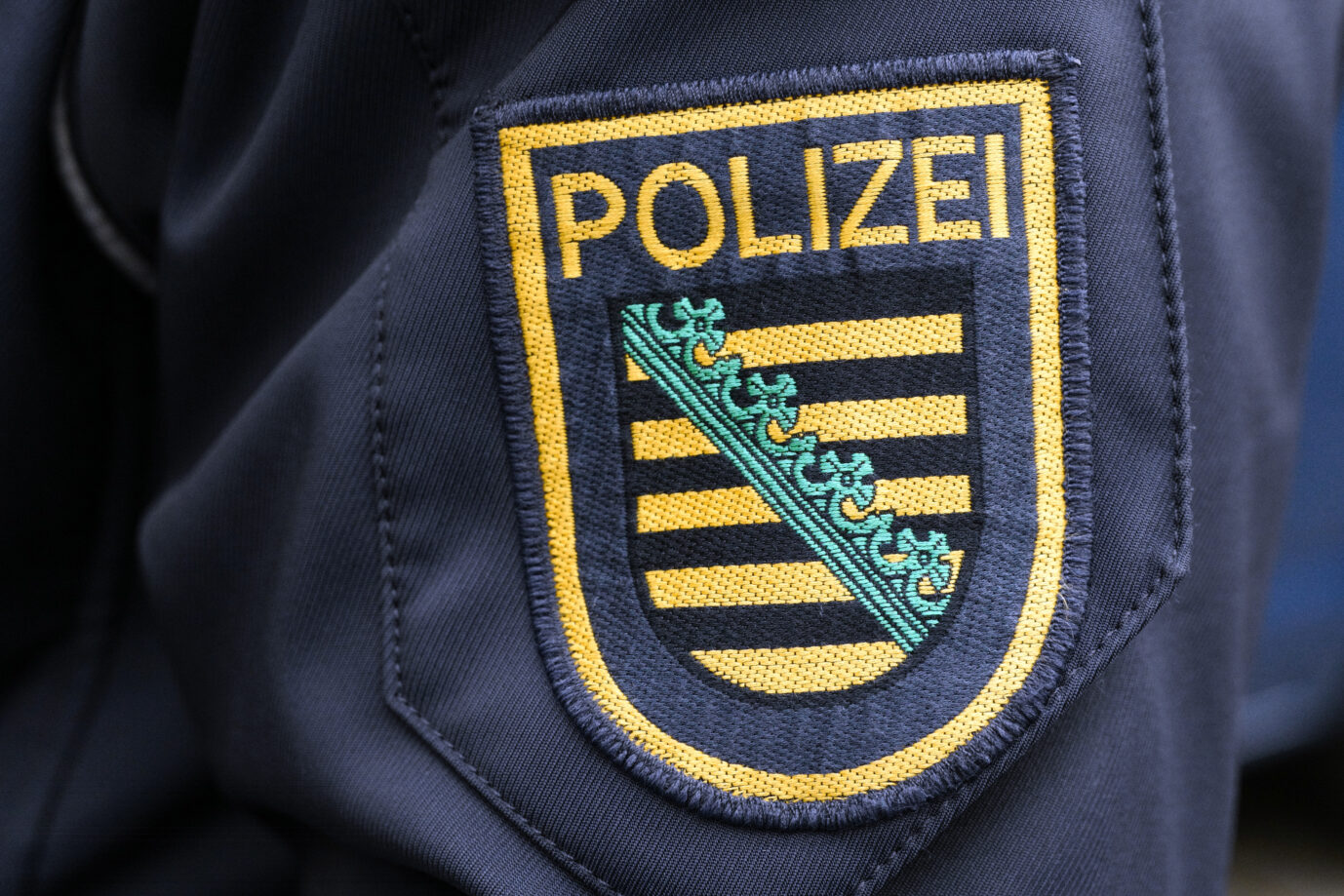 Wieder wurde ein AfD-Politiker in Sachsen Ziel von Gewalt, die Polizei ermittelt (Symbolbild).