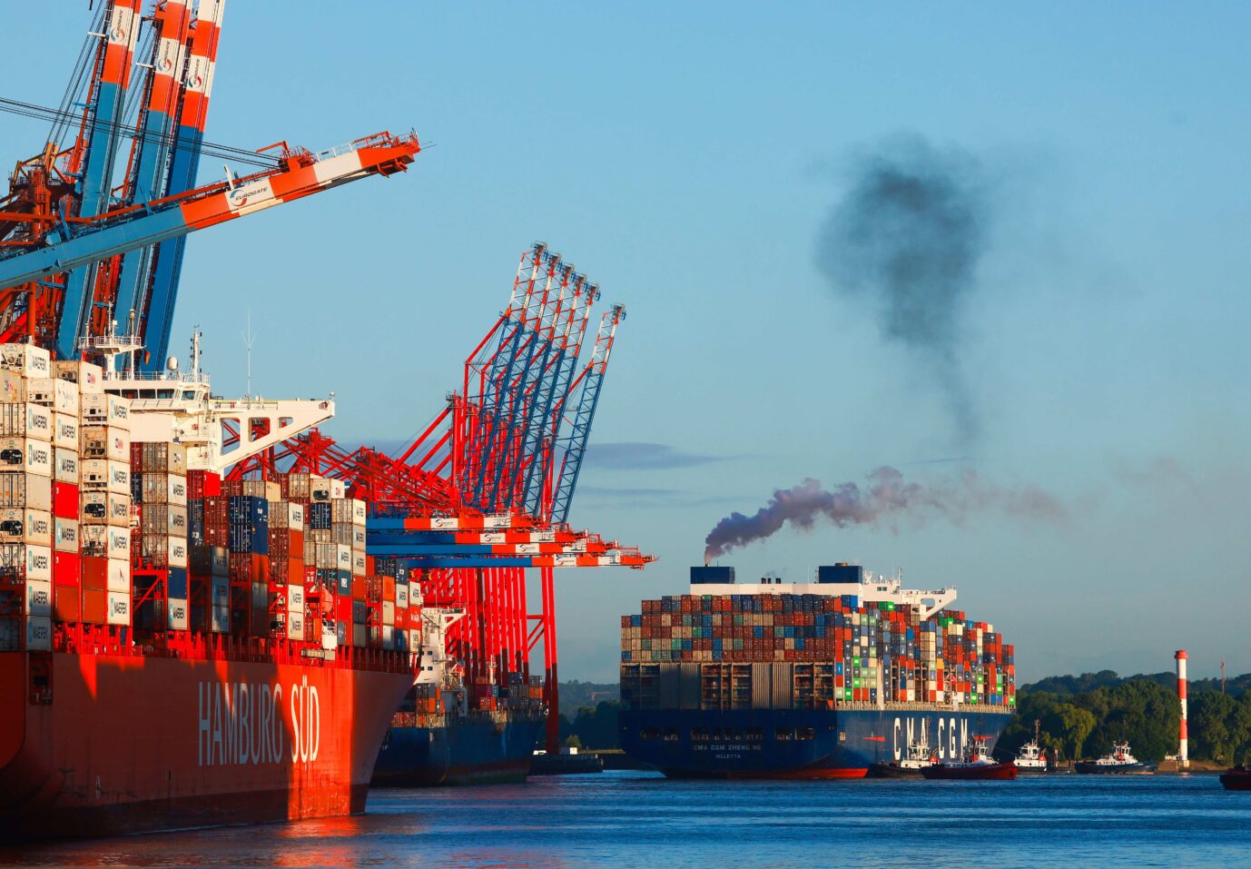 Klimaschutz? Chinesische Containerschiffe und Tanker stoßen viel Abgase aus.