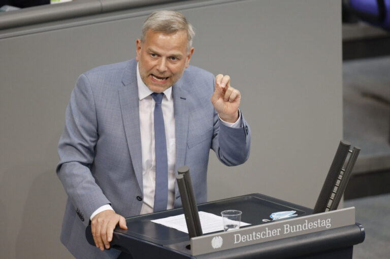 AfD-Fraktionsvize Leif-Erik Holm: „Es entsteht der fatale Eindruck, als sei es der Bundesregierung ganz recht gewesen, wenn sich die lästige Frage nach einer Inbetriebnahme von Nord Stream 2 irgendwie ‘von selbst’ erledigt“