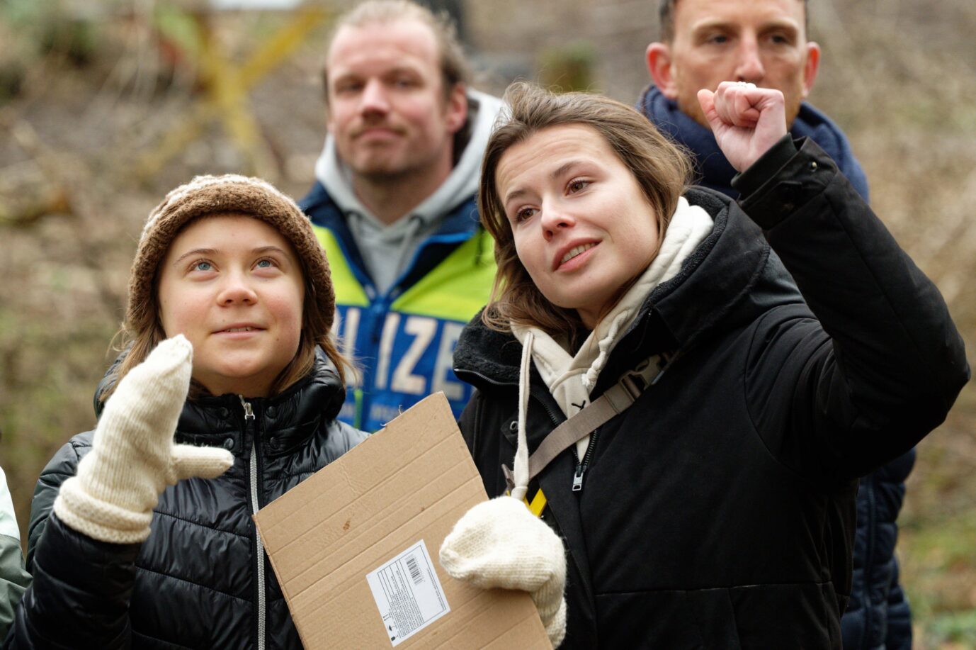 Laut Studie keine Sympathien mehr: Die Klima-Aktivistinnen Greta Thunberg (l.) und Luisa Neubauer bei der Besetzung des Braunkohleortes Lützerath im Januar.