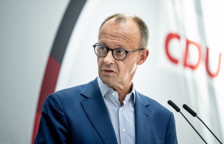 CDU-Chef Friedrich Merz sprach von Kooperationen mit der AfD auf kommunaler Ebene. Diese Aussage hat er nun wieder kassiert.