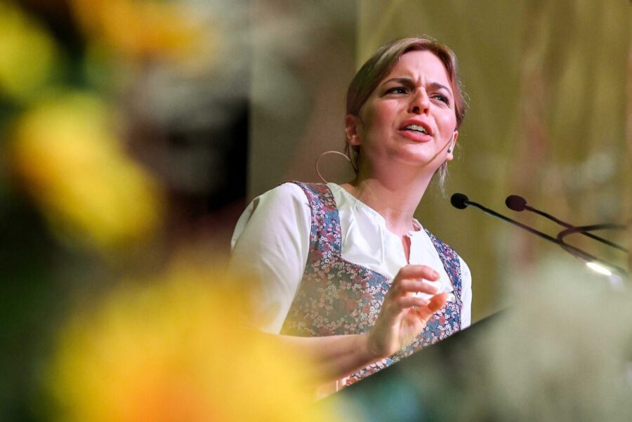 Die bayerische Grünen-Chefin Katharina Schulze im Februar beim Politischen Aschermittwoch der Grünen im Allgäu Foto: picture alliance / nordphoto GmbH / Hafner | nordphoto GmbH / Hafner