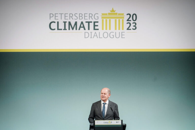 Bundeskanzler Olaf Scholz (SPD) spricht beim 14. Petersberger Klimadialog im Auswärtigen Amt: Verwirrende Klimagipfelflut.