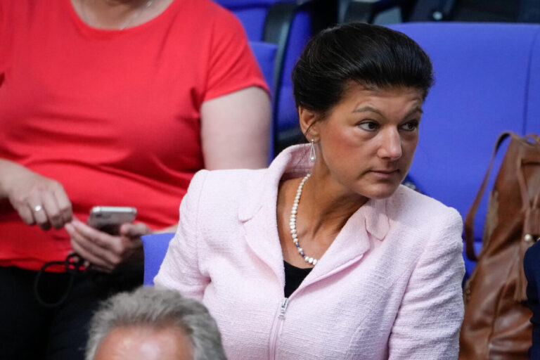 Dr. Sahra Wagenknecht (Linke) im Portrait im Plenum bei der 109. Sitzung des Deutschen Bundestag in Berlin, 15.06.2023