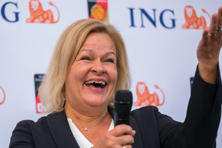 Nancy Faeser ist Bundesinnenministerin und SPD-Spitzenkandidatin in Hessen