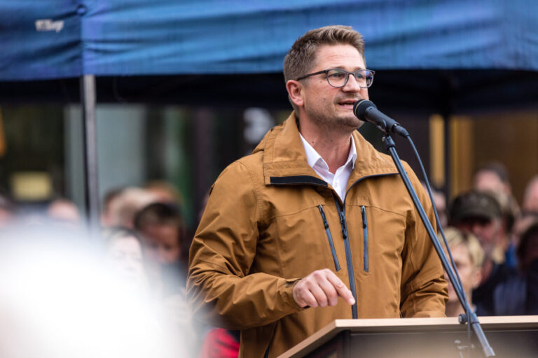 René Springer (AfD), Mitglied des Bundestages, bezweifelt die Gemeinnützigkeit eines Vereins der offen gegen die AfD agitiert Foto: picture alliance/dpa | Frank Hammerschmidt