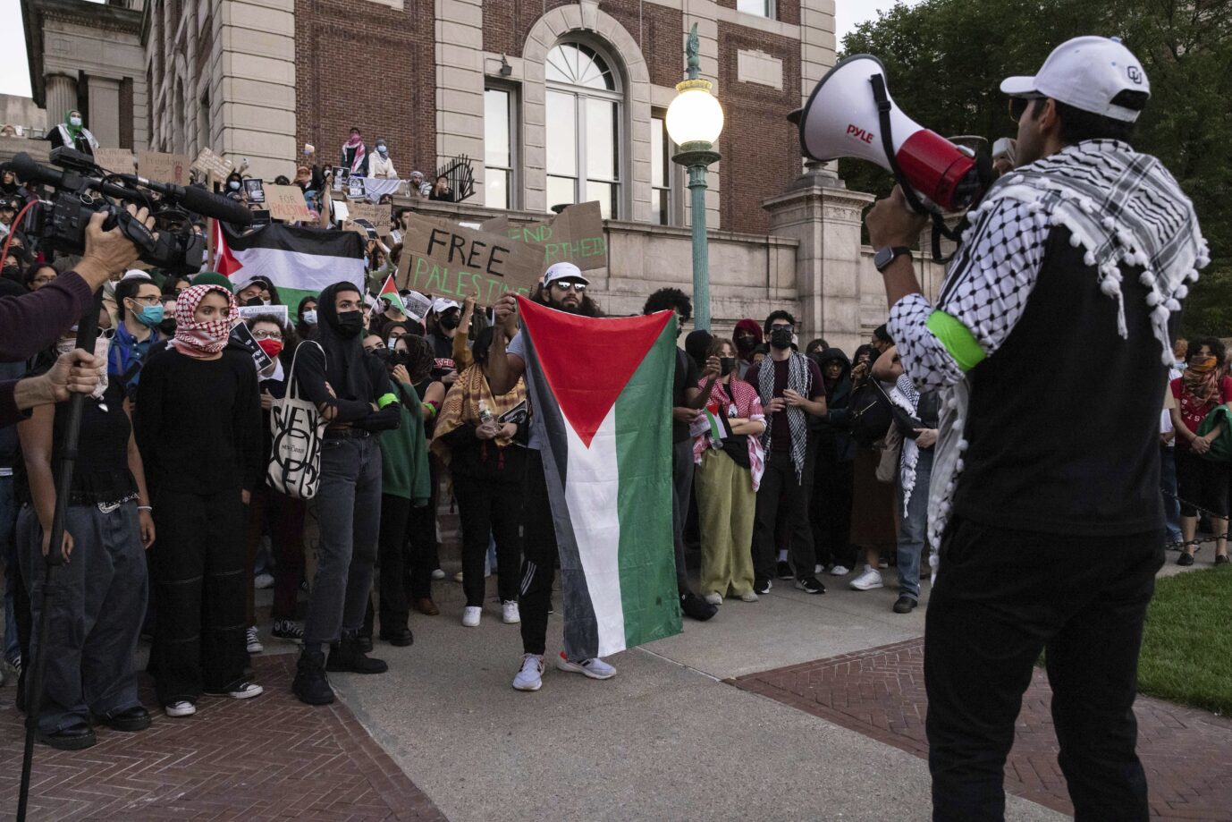 Pro-Palästinensische Demonstranten vor der Columbia Universität in New York: Die Bildungseinrichtung zählt zu den ältesten und renommiertesten im Land