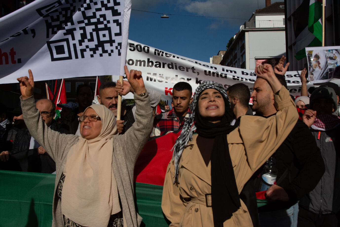 Auf dem Foto befindet sich eine Pro-Hamas-Demonstration in Düsseldorf. (Themenbild)