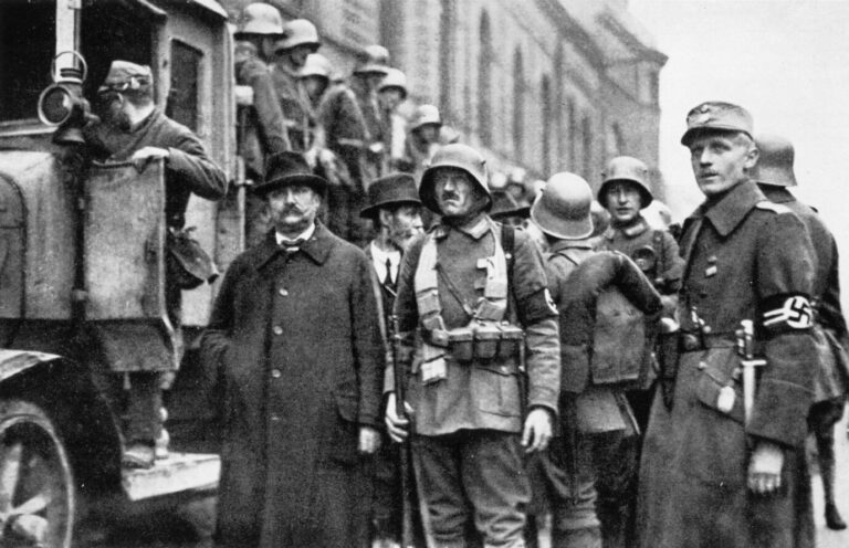 Während des Putschversuches verhafteten Anhänger Hitlers politische Gegner.