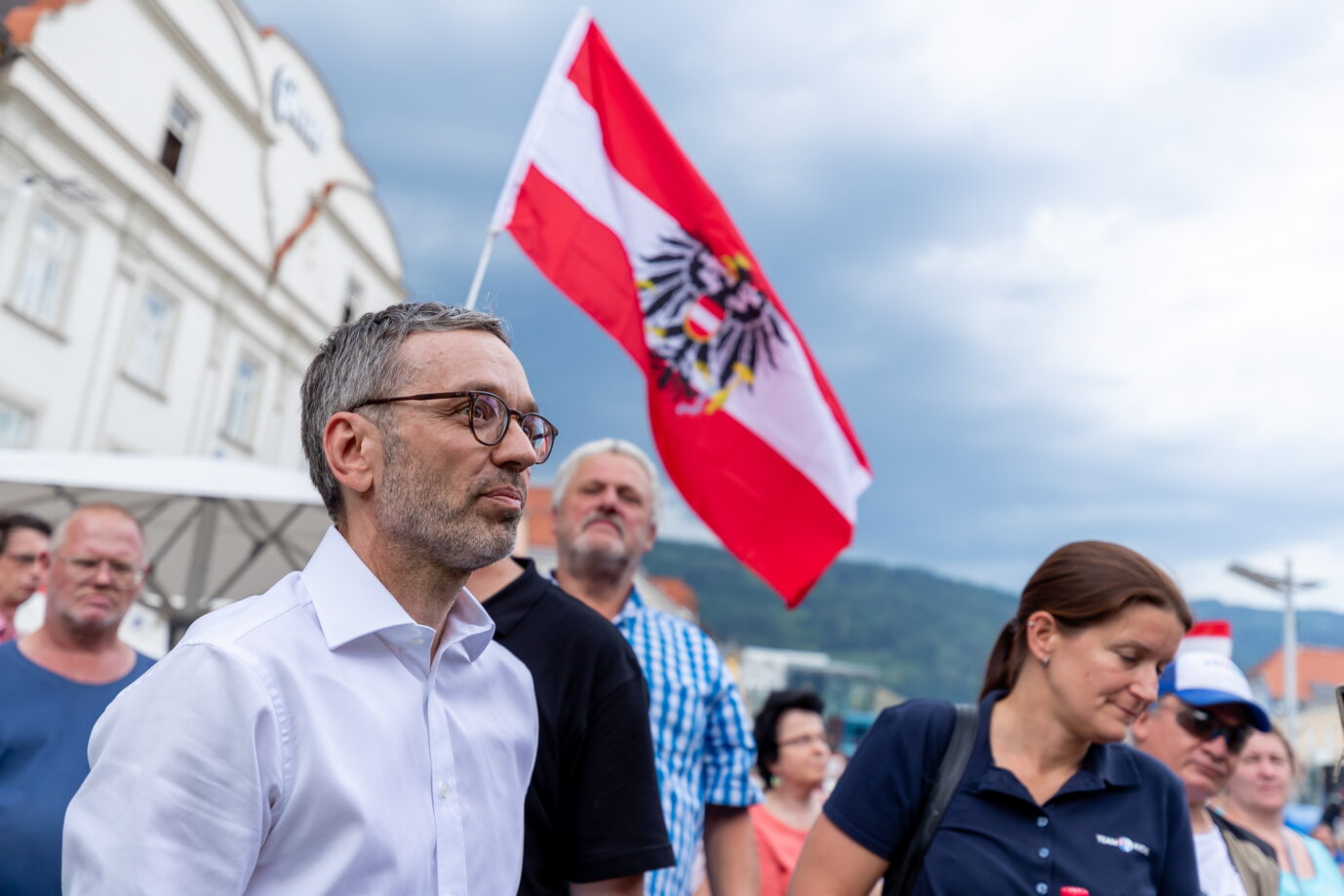 Neuer Kanzler? FPÖ-Chef Kickl bei der „Festung Österreich – Völkerwanderung stoppen“-Kundgebung seiner Partei im Sommer.
