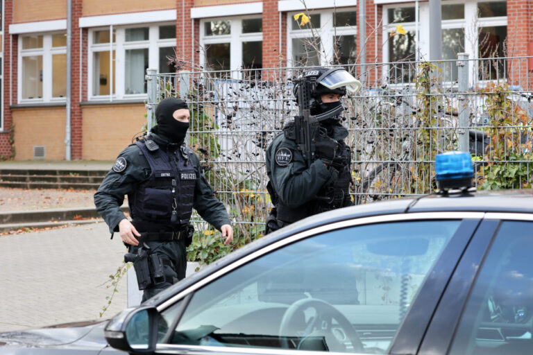 Auf dem Foto befindet sich eine Gesamtschule in Hamburg-Blankenese, bei der es zu einem Zwischenfall kam. (Symbolbild/Themenbild)