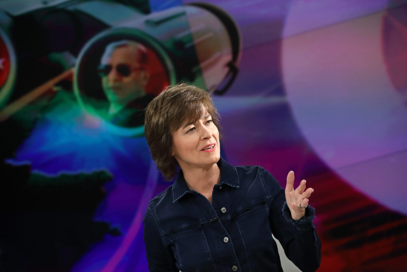 Auf dem Foto befindet sich Maybrit Illner während ihrer Talksendung im ZDF. (Themenbild/Symbolbild)