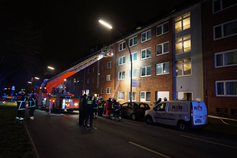 März vergangenen Jahres in Hamburg: der Akku eines E-Scooters löst einen Wohnungsbrand aus