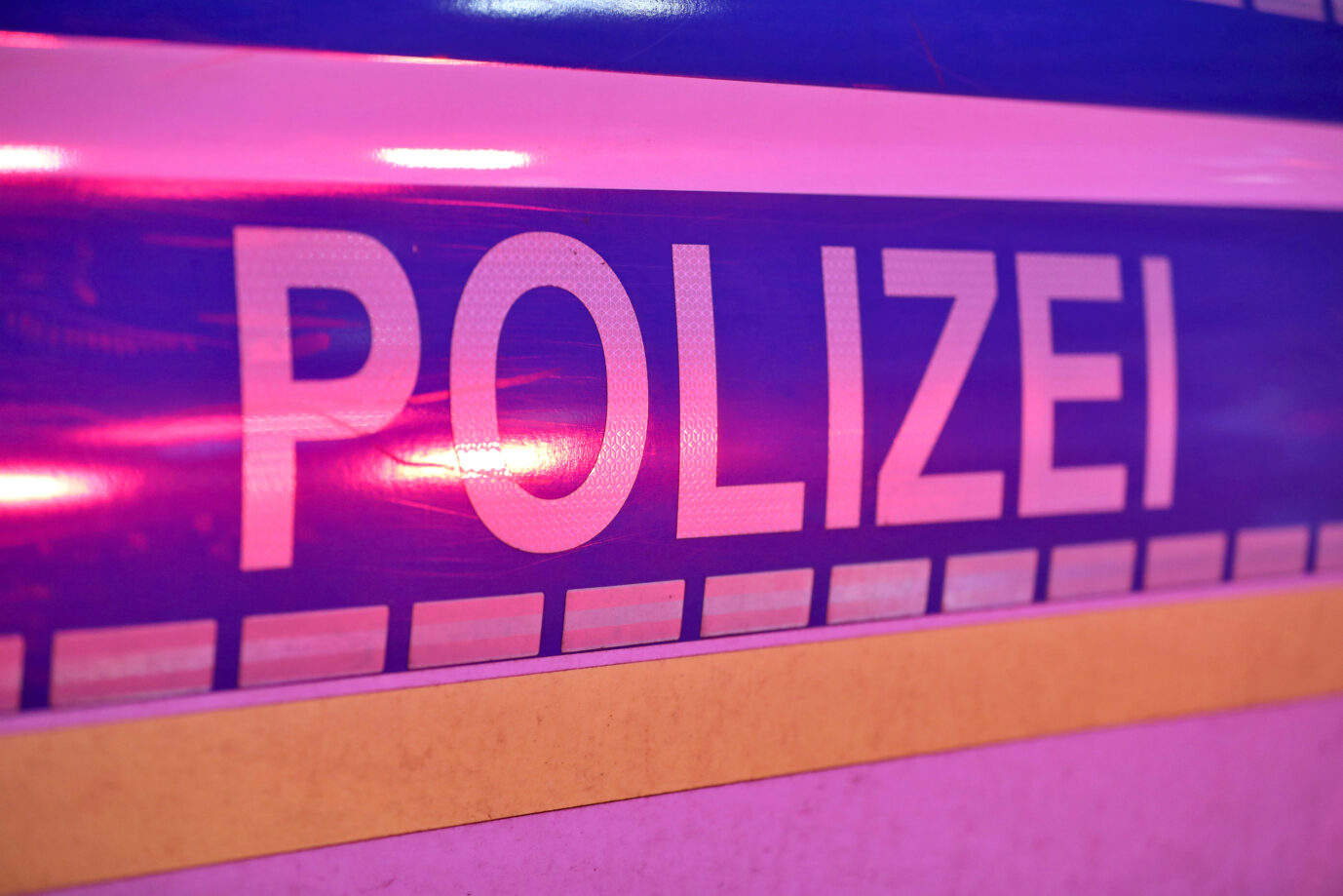 Polizeieinsatz (Symbolbild) in Rüsselsheim. Der Grund: eine zerstörte Krippe.