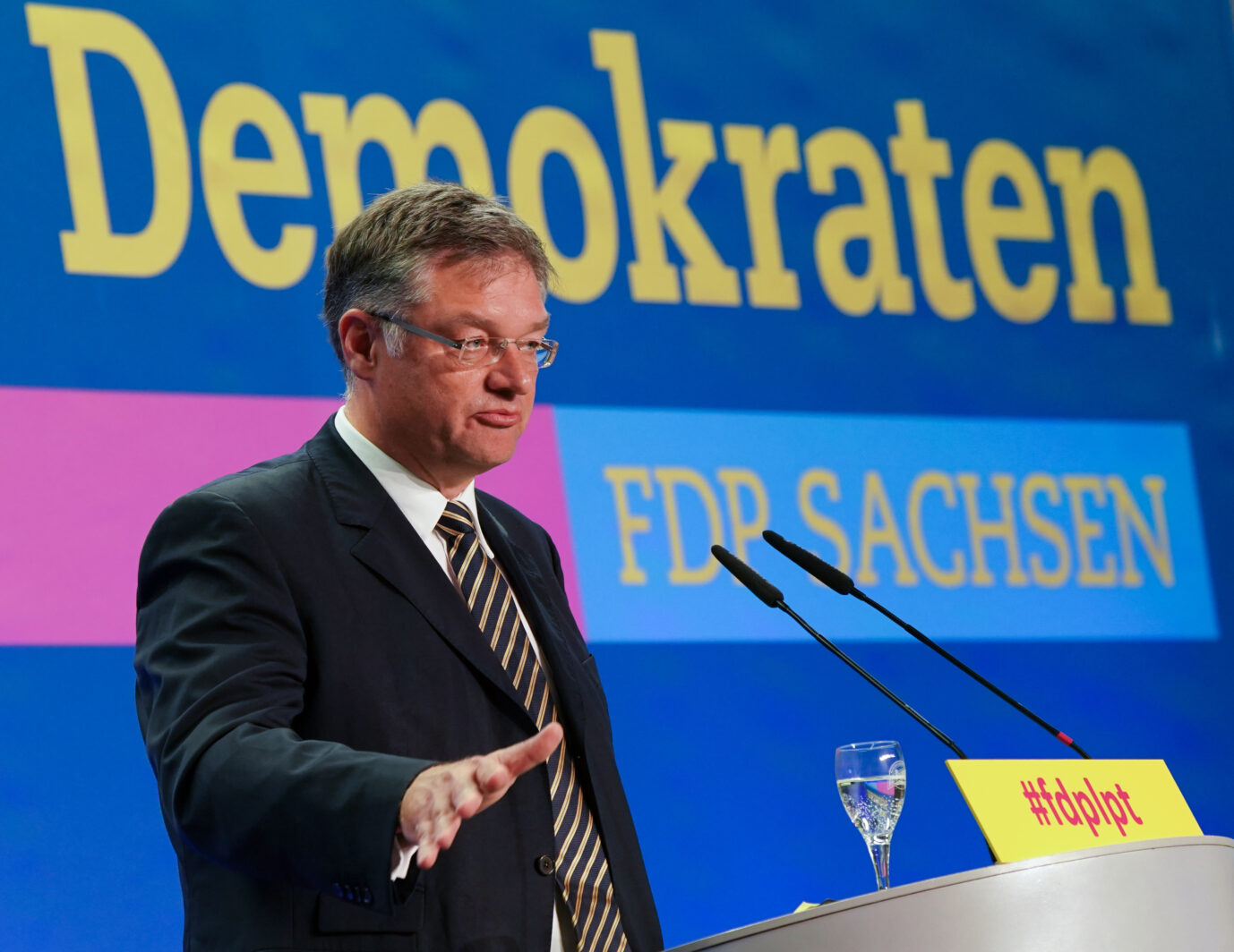 Holger Zastrow 2019 beim FDP-Landesparteitag in Sachsen: In seinem Austrittschreiben kritisiert er die Ampelregierung scharf.