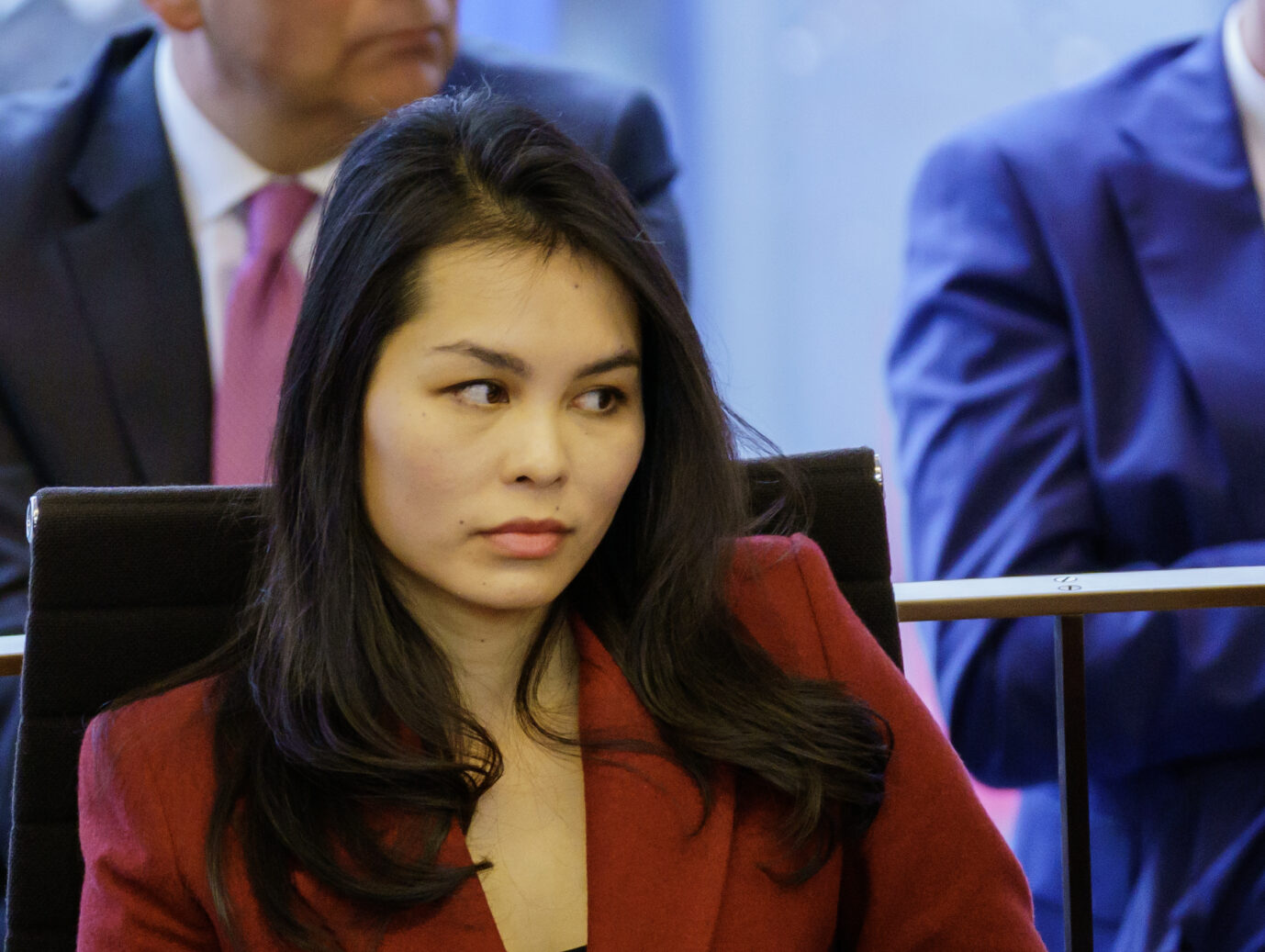 Die AfD-Kandidatin Anna Nguyen, gestern auf ihrem Platz im hessischen Landtag, darf nicht stellvertretende Parlamentspräsidentin in Hessen werden.