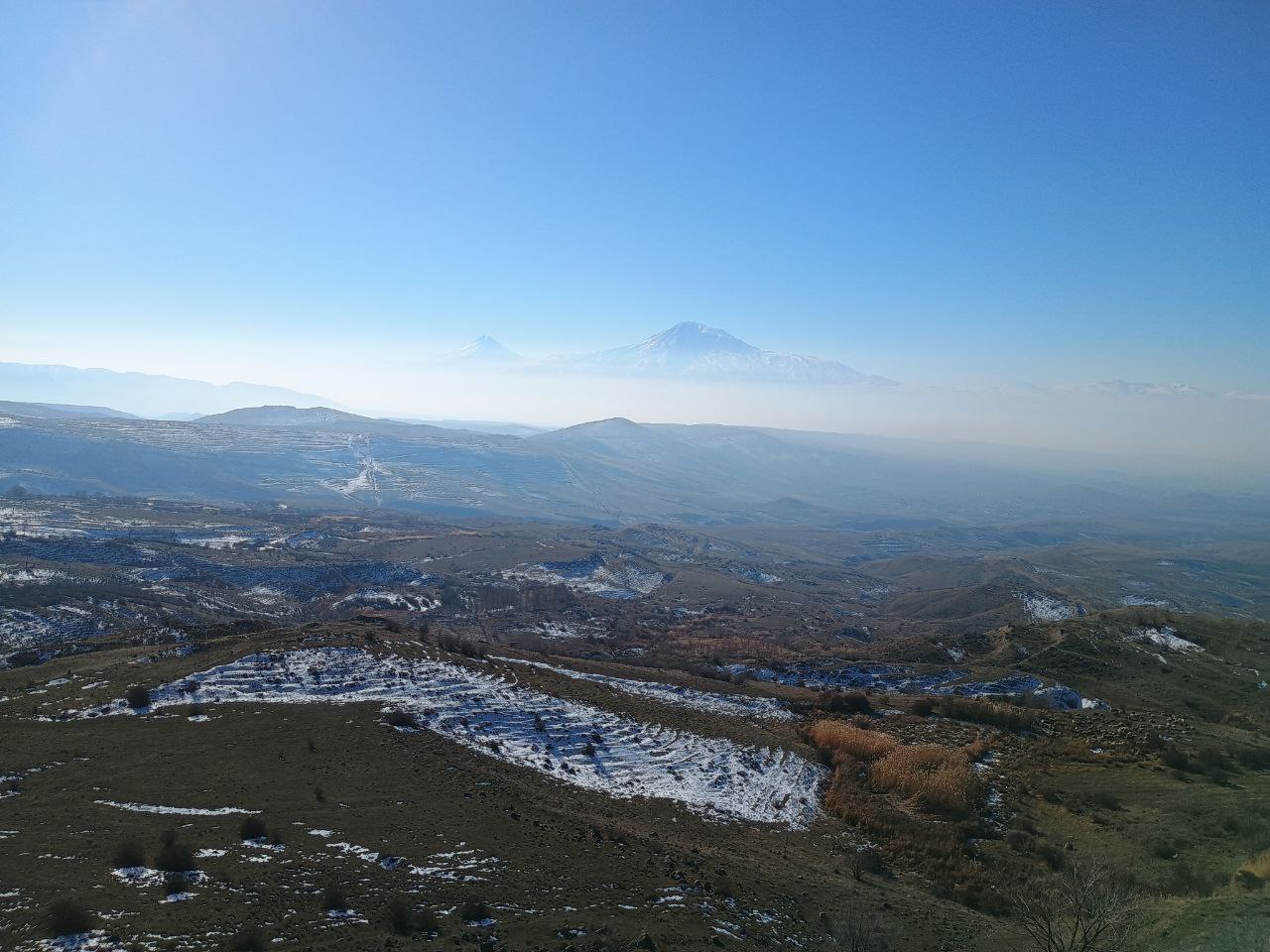 Auf dem Foto befindet sich der Berg Ararat, der heilige Berg der Bewohner Armeniens. (Themenbild/Symbolbild)