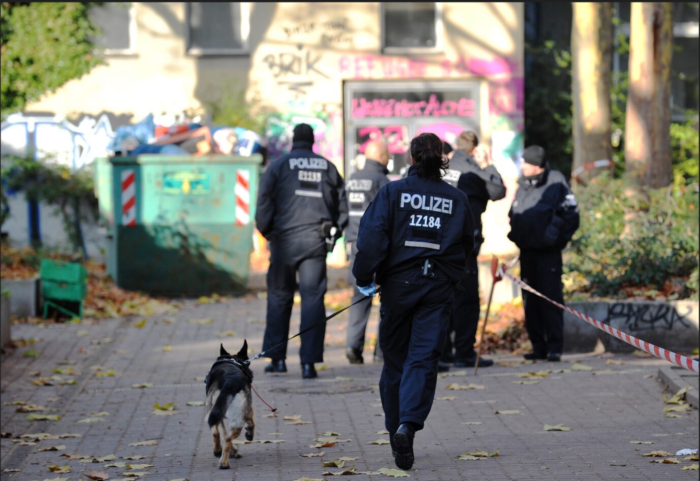 Polizisten bei einem Einsatz in Berlin: 2023 gab es wieder mehr Gewalttaten