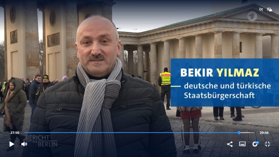 So stellt die ARD den Chef der Türkischen Gemeinde zu Berlin, Bekir Yilmaz vor. Screenshot: JF