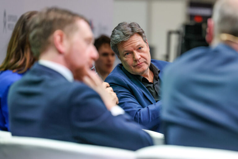 Bundeswirtschaftsminister Robert Habeck (Grüne) auf der Handwerksmesse in Leipzig: „Wirtschaftliche Lage dramatisch schlecht.“