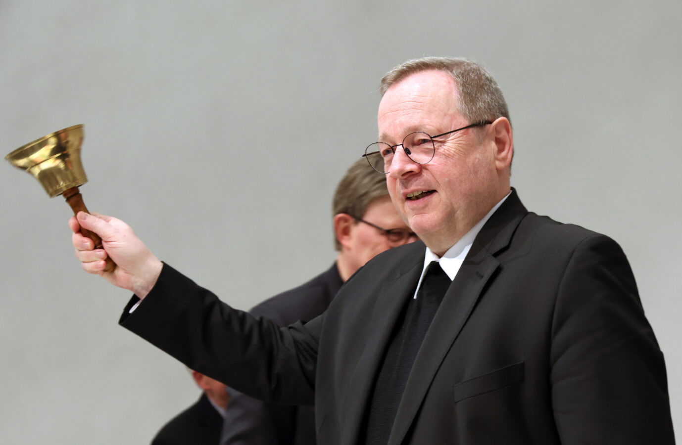 Auf dem Foto befindet sich der katholische Bischof von Limburg und Vorsitzender der deutschen Bischofskonferenz, Georg Bätzing. Er fordert mehr Kampf "gegen Rechts" innerhalb und außerhalb der Kirche. (Themenbild)