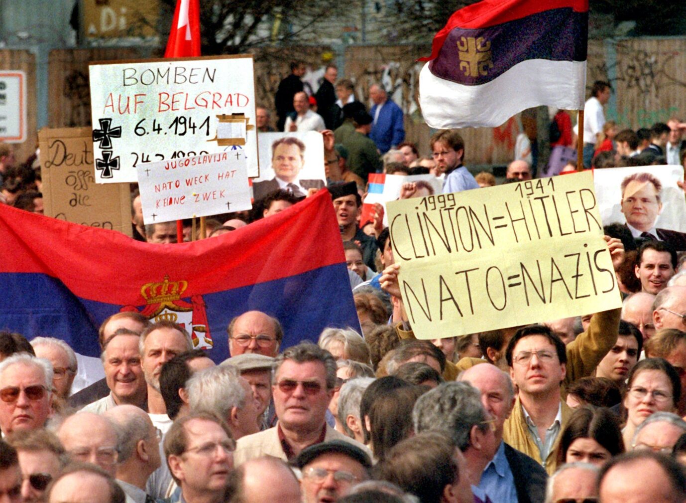 Proserbische Demonstranten protestieren 1999 gegen eine Nato-Beteiligung am Kosovokrieg: Die Folgen des Konflikts reichen bis in die Gegenwart.