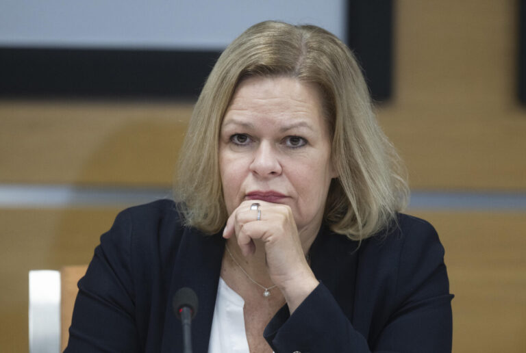 Bundesinnenministerin Nancy Faeser (SPD) verrennt sich immer mehr in ihren "Kampf gegen Rechts".