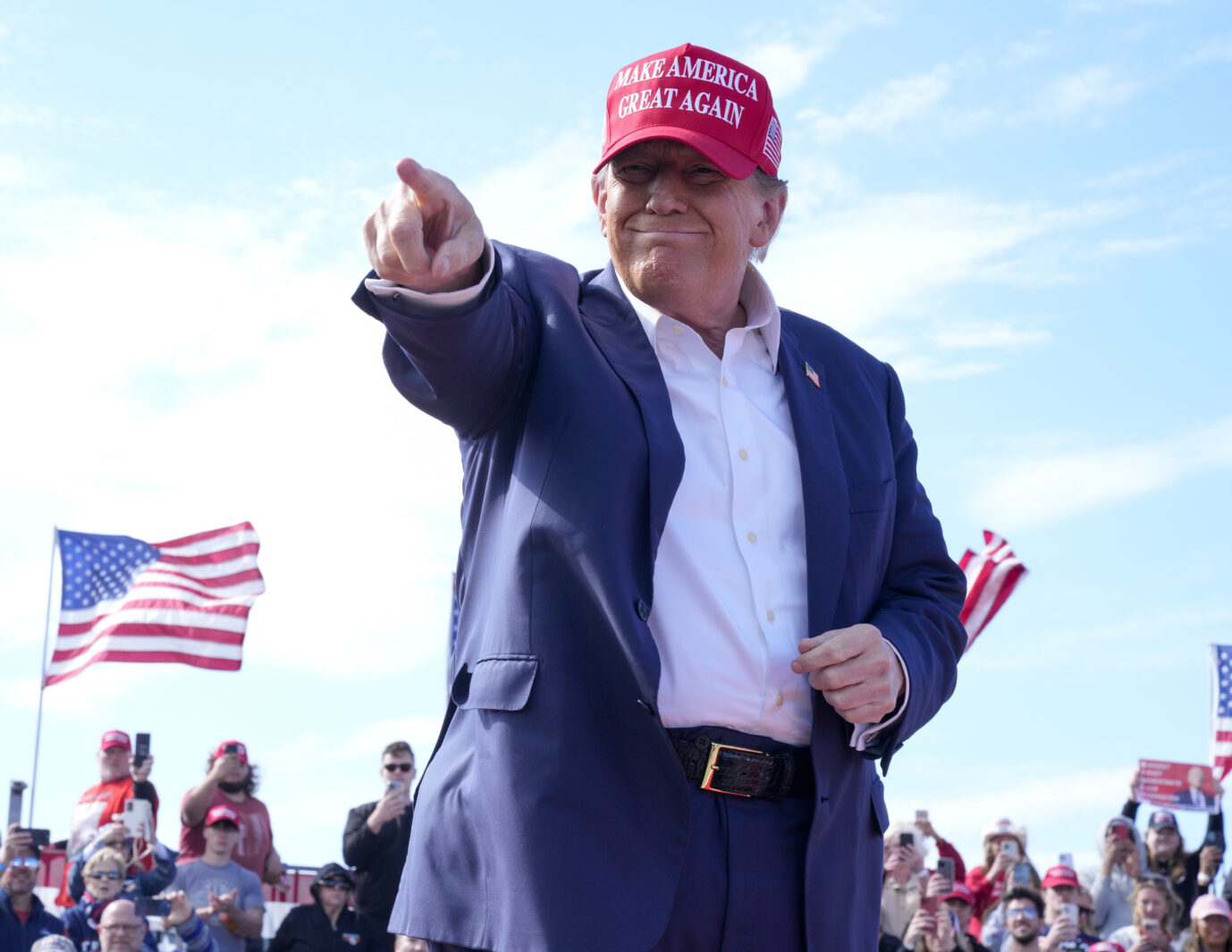 Lügenpresse? Donald Trump bei der Wahlkampfveranstaltung in Ohio, wo er von einem drohenden „Blutbad“ für die Autoindustrie sprach.