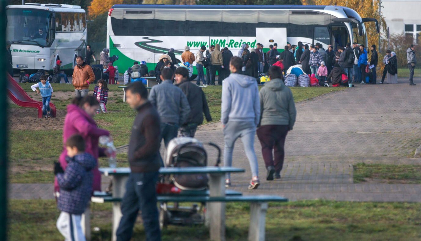 Einwanderer in Schwerin (Symbolbild). Die Einbürgerungen in Mecklenburg-Vorpommern haben sich in den vergangenen vier Jahren verdreifacht.