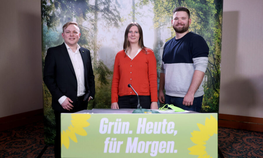 Die Grünen in Sachsen-Anhalt wollen eine bundesweite Task-Force gegen die AfD einrichten. Ziel ist es, Material für ein Parteiverbot zu sammeln.