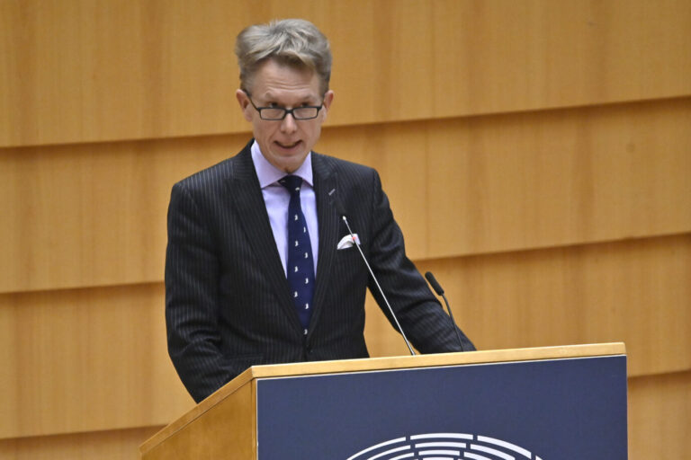 Ladendiebstahl? Der AfD-Abgeordnete Gunnar Beck bei einer Rede im Europa-Parlament.