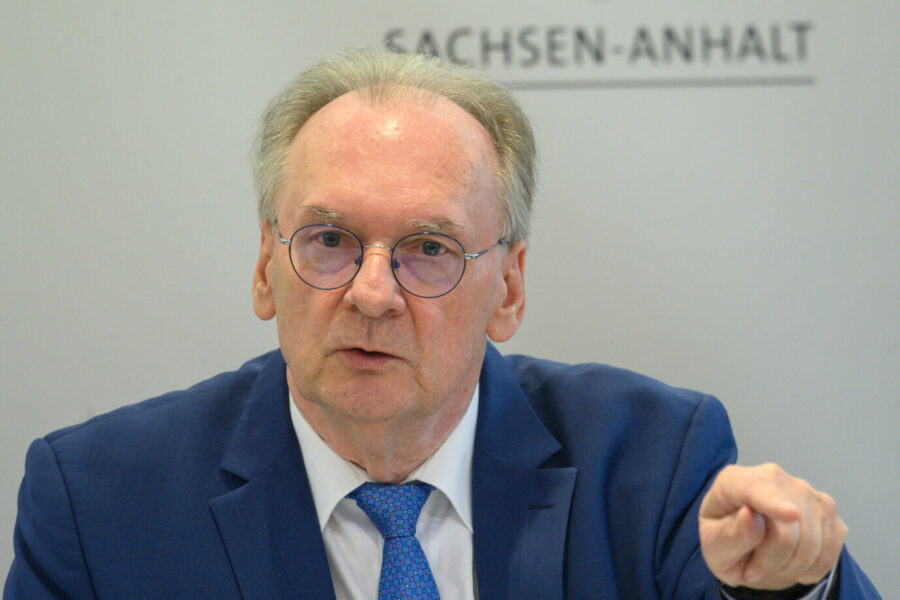Sachsen-Anhalts Regierungschef Reiner Haseloff (CDU) ist mit elf Jahren Amtszeit Deutschlands dienstältester Ministerpräsident.