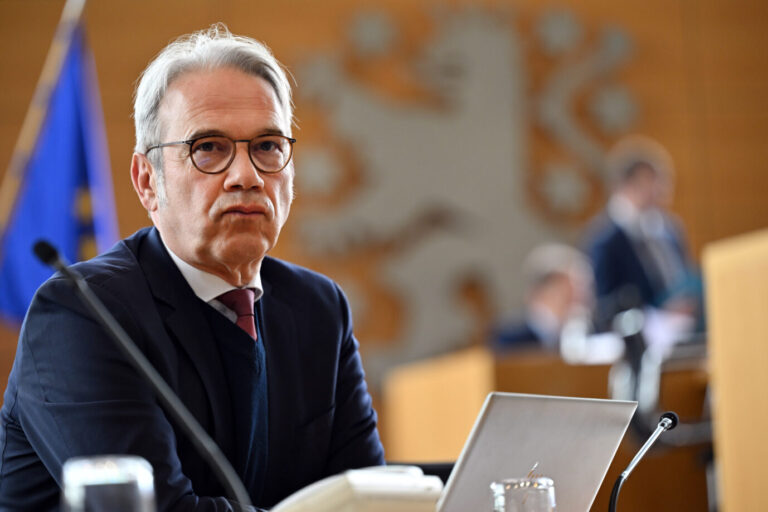 Der Landesvorsitzende der Thüringer SPD, Georg Maier macht ein zerknautschtes Gesicht