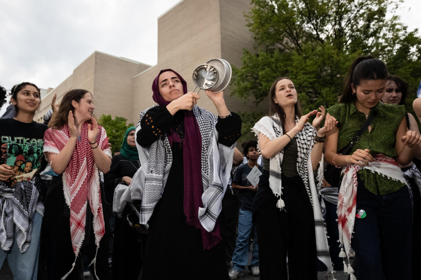 Pro-palästinensische Studenten demonstrieren in Washington: Das kann für die US-Demokraten zum Wahlkampfproblem werden.