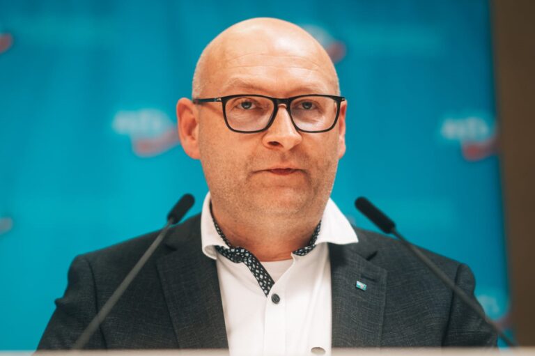 Der AfD-Kandidat und Kirchenfunktionär Henry Preuß zieht für die AfD in den Kreistag Ostprignitz-Ruppin ein.