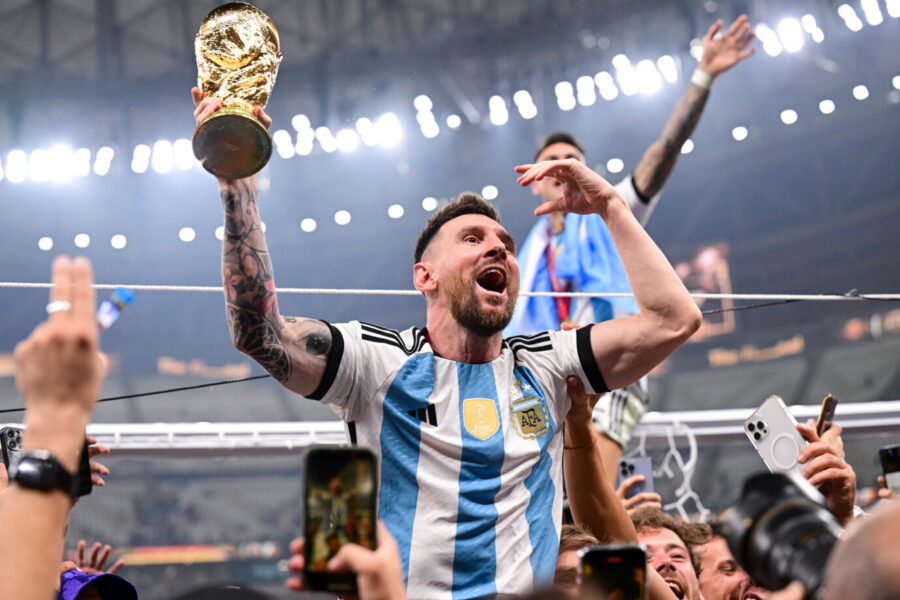 Lionel Messi, Kapitän der argentinischen Nationalmannschaft, Sieger der Fußball WM 2022