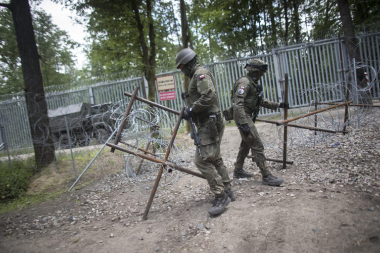 Auf dem Foto befindet sich der Ausbau der Grenzanlagen an der Grenze zwischen Polen und Belarus. (Themenbild)