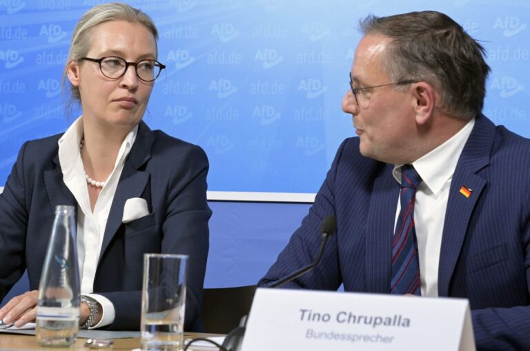 Die aktuellen AfD-Bundessprecher Alice Weidel und Tino Chrupalla bei der Pressekonferenz zur Europawahl-Nachlese am Montag.