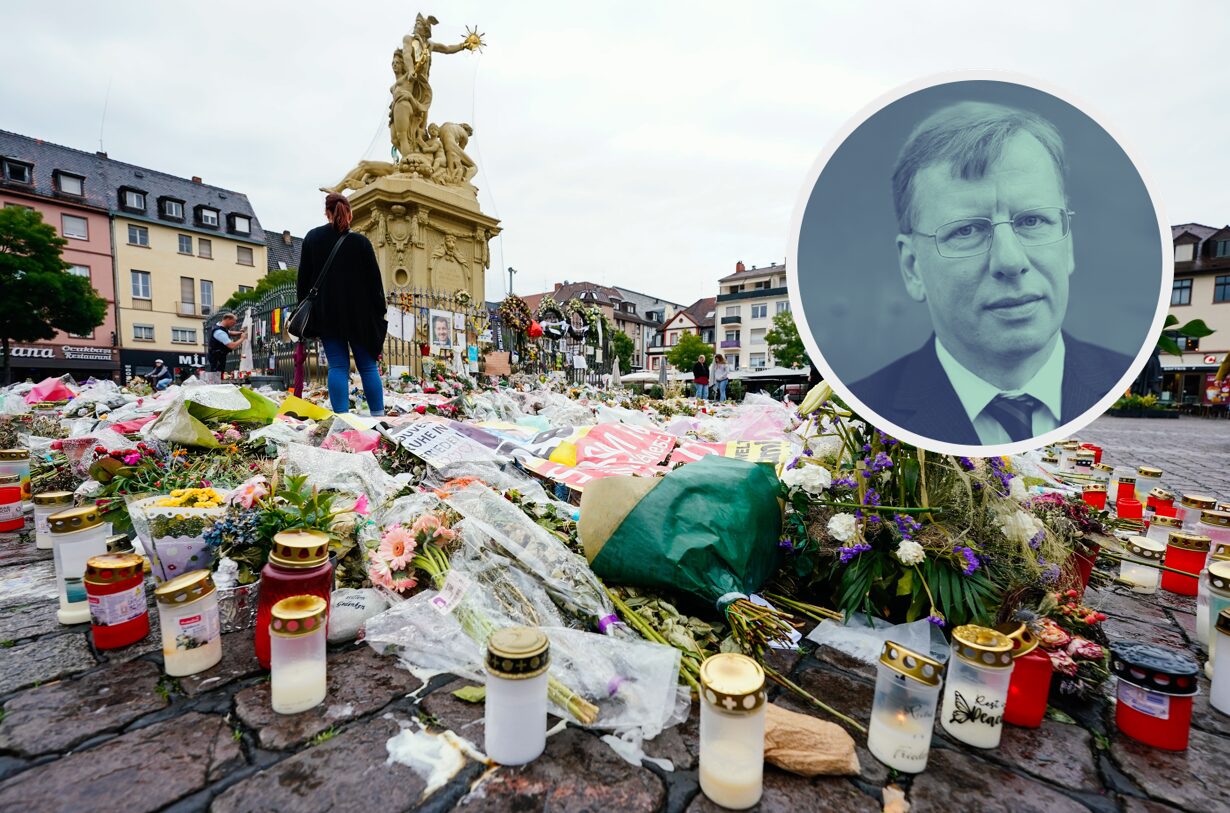 Blumen erinnern an den von einem Islamisten getöteten Polizisten in Mannheim: Der Kulturkampf wird längst gewaltsam ausgetragen.