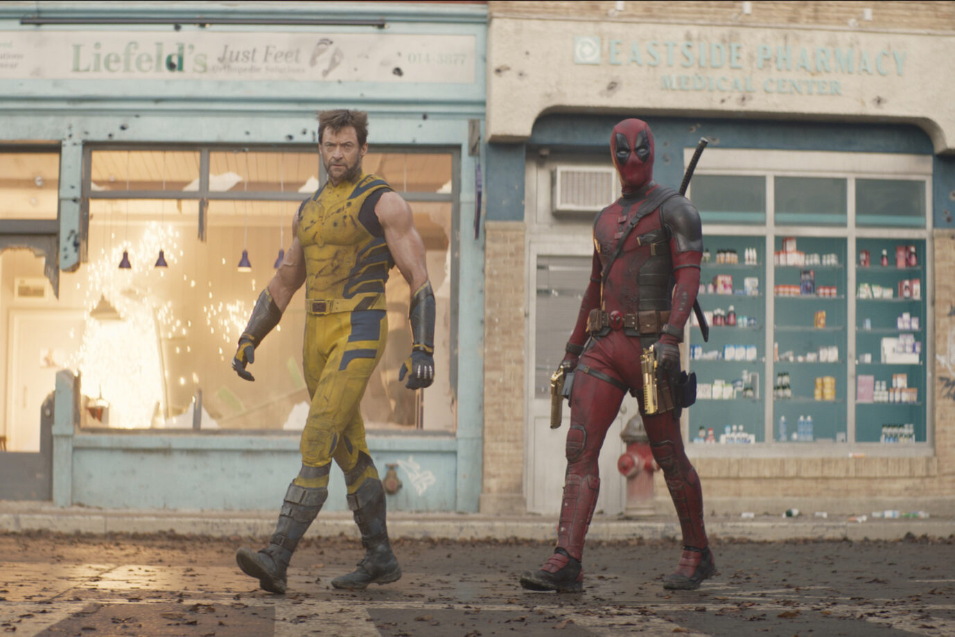 Deadpool (r.) und Wolverine tun sich zusammen als unschlagbares Marvel-Team.