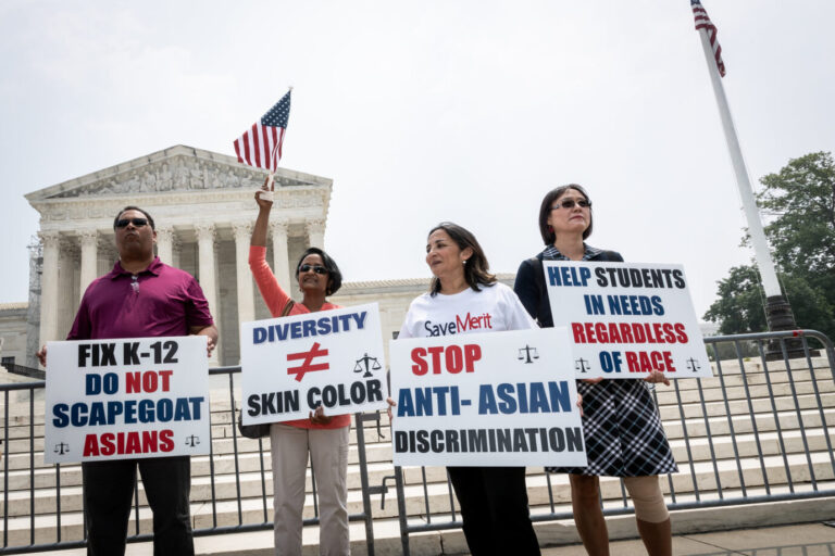 Protest gegen die „Affirmative Action“, 2023 – antiweißer Rassismus