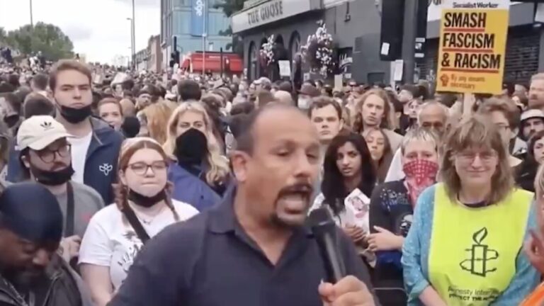 Labour-Stadtrat Ricky Jones: Er bezeichnete die Teilnehmer des gegenüberliegenden Protests gegen Masseneinwanderung als „widerwärtige Nazi-Faschisten“ (Themenbild)