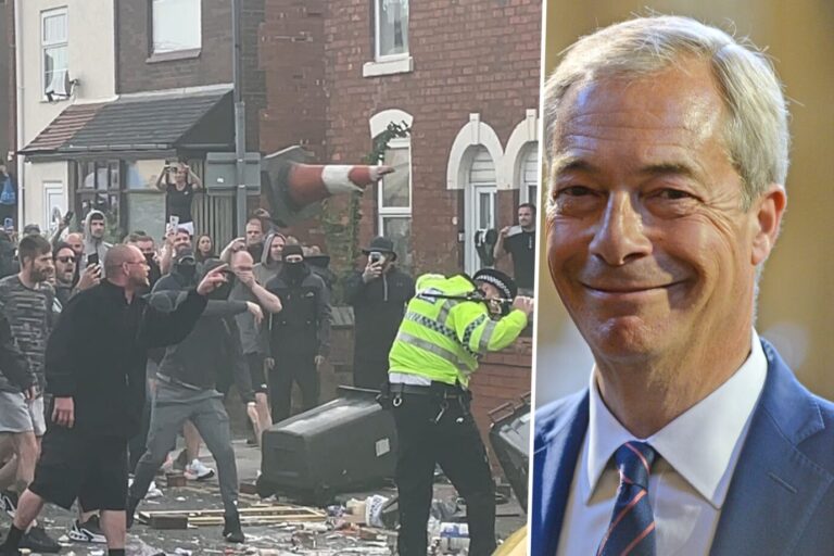 Das Bild ist eine Montage aus zwei Fotos. Links zu sehen sind englische Randalierer, die die Polizei angreifen. Rechts zu sehen ist Nigel Farage.