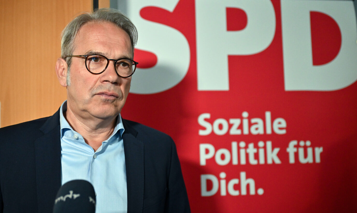 Thüringens Innenminister Georg Maier (SPD) sieht die Bedingungen für ein AfD-Verbot erfüllt.