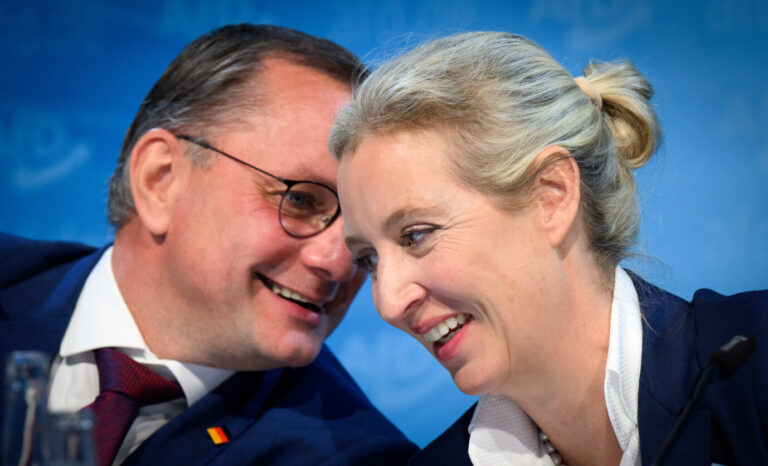 Bei der Jugend erfolgreich: Die AfD-Bundessprecher Tino Chrupalla und Alice Weidel bei ihrer Pressekonferenz nach der Brandenburg-Wahl.